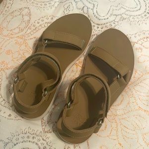 Teva leather sandals size 7
